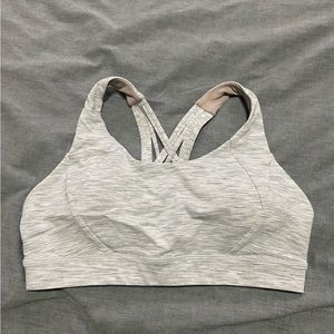 Lululemon Free to Be Elevated Bra Size 10